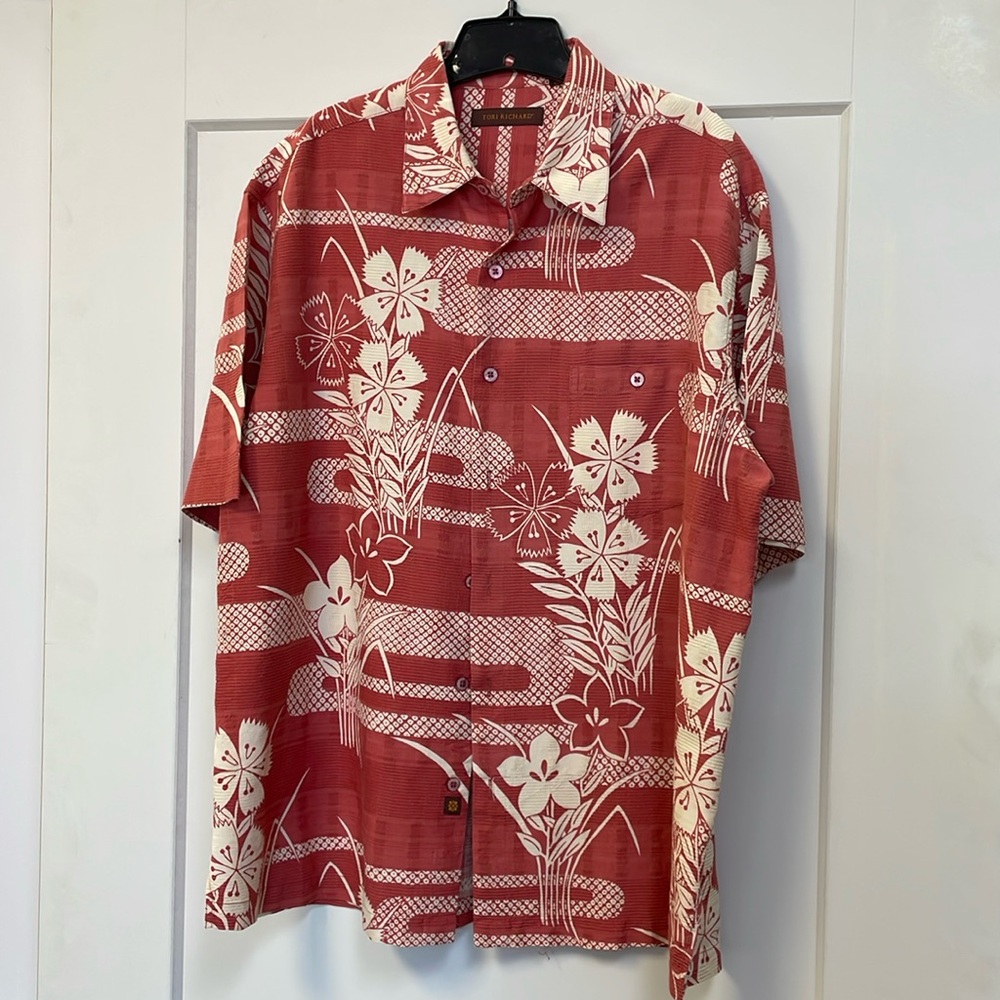 TORI RICHARD ALOHA SHIRT SIZE XL 70% SILK  30% COTTON COLOR CHINA ROSE